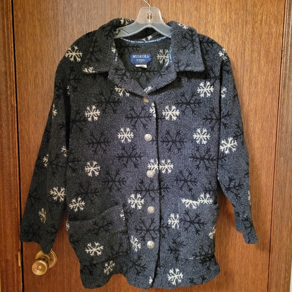 Muskoka lakes vintage fleece